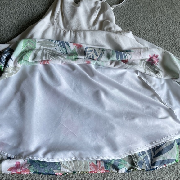 Old Navy Cami Dress size M White Tropical Floral Smocked Back Adjustable Straps - Picture 4 of 15